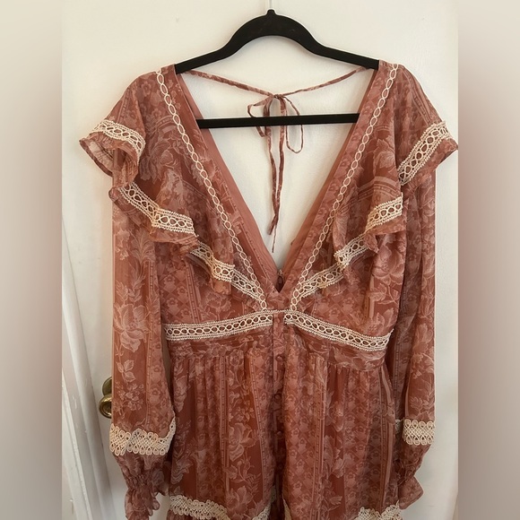 ASOS lace insert mini dress ruffle detail
& button through- pink floral size 14 - Picture 10 of 13